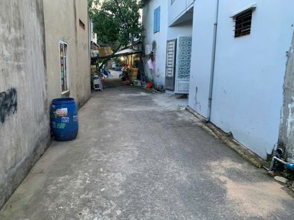 Bán nhà hẻm Tân Phú diện tích 60m², ngang 9.77m, giá 4.5 tỷ. Tiện ích xung quanh đầy đủ